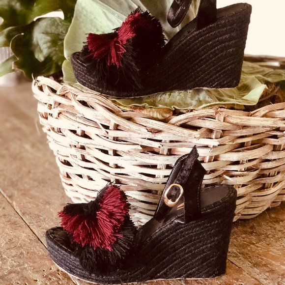 Mambo Wedge Platform Sandals - Picture 1 of 1